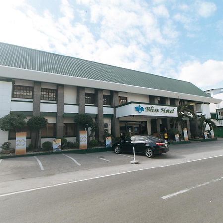 Bliss Hotel Dau Mabalacat Eksteriør billede