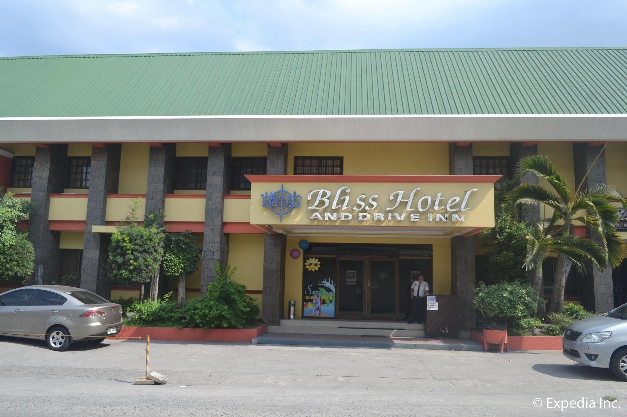 Bliss Hotel Dau Mabalacat Eksteriør billede