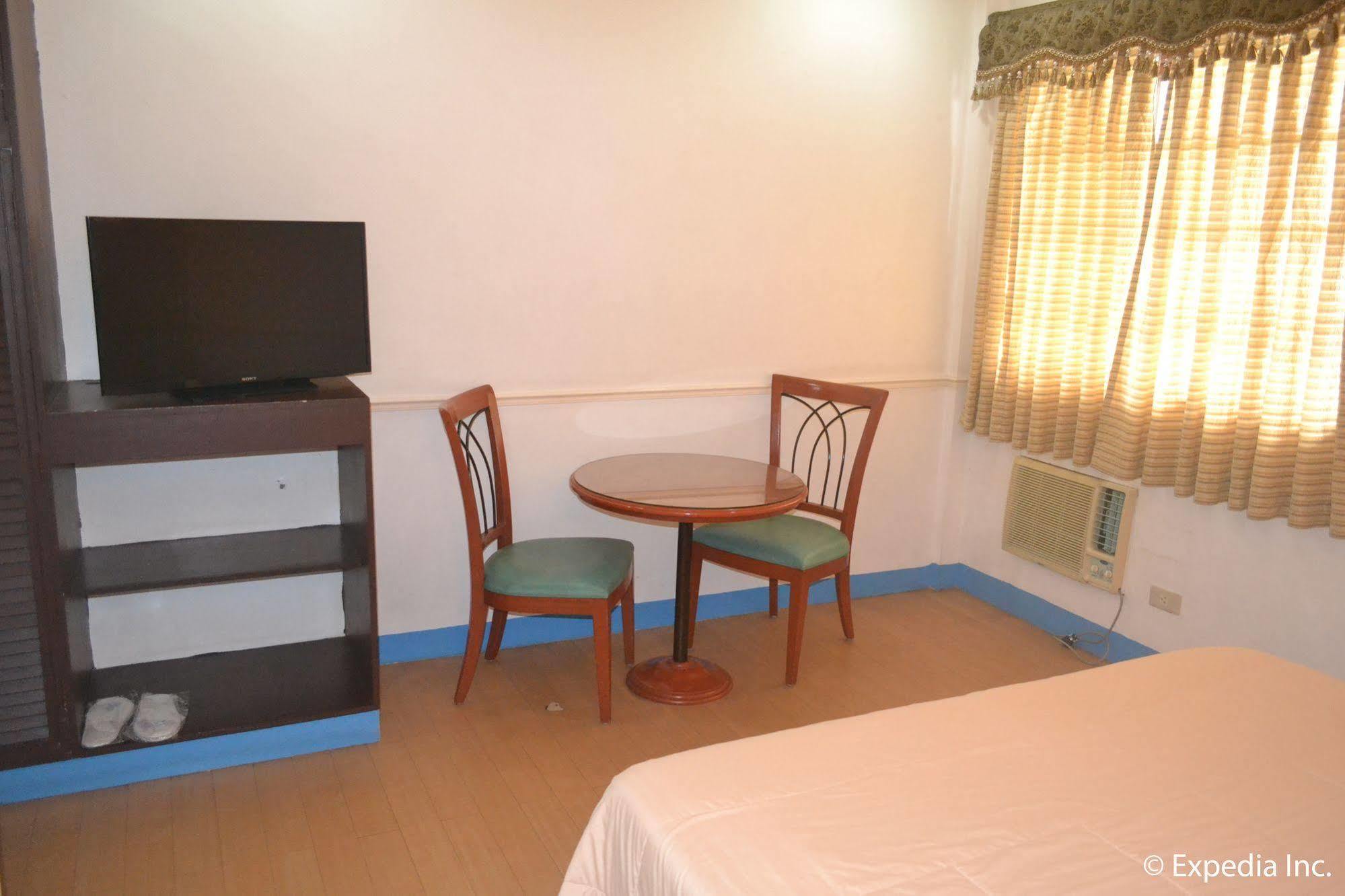 Bliss Hotel Dau Mabalacat Eksteriør billede