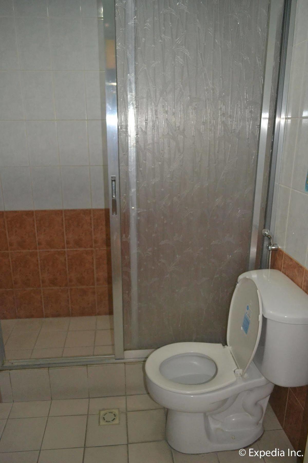 Bliss Hotel Dau Mabalacat Eksteriør billede